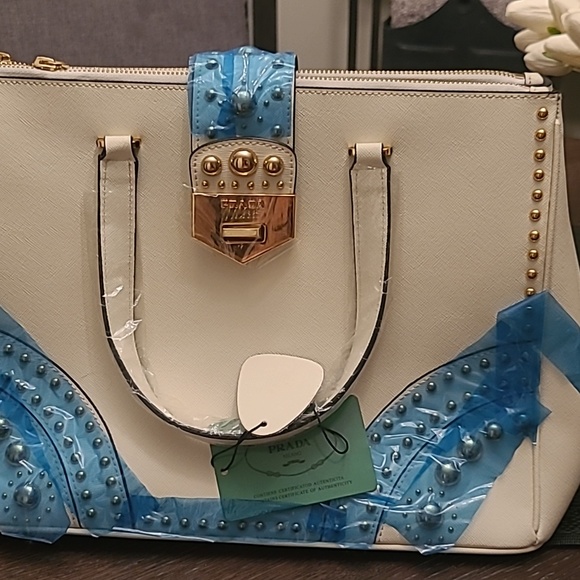 PRADA Purse - Picture 4 of 7